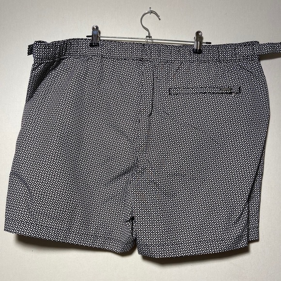 Lands’ End Mens Swim Shorts Size 42 Nylon Beach Coastal Blue and White - Picture 2 of 8